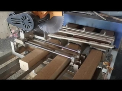 Macchina per il taglio di blocchi per la produzione di pallet in segatura di legno compressa