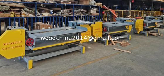 Macchina per lo smontaggio dei pallet, disassemblatore di pallet, lavorazione dei pallet Larghezza del pallet 1750 mm