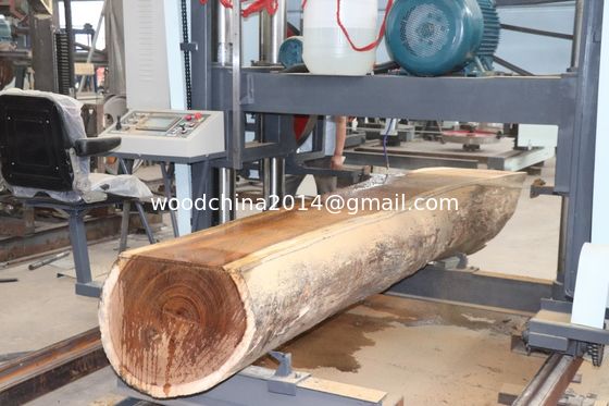 Macchina per il taglio di legno duro in Cina Grande segatrice portatile a fascia orizzontale di legno