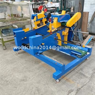 Incrocio di legno automatico del bordo della plancia che taglia la doppia macchina della sega della disposizione dell'estremità