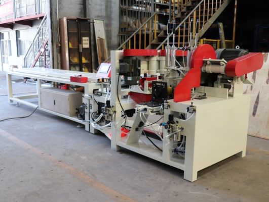Macchine per il taglio di chiodi di legno utilizzate per il taglio di blocchi di palette di legno