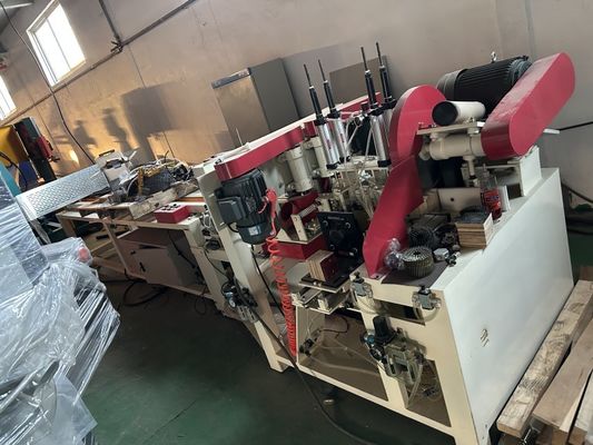 Macchine per il taglio di chiodi di legno utilizzate per il taglio di blocchi di palette di legno