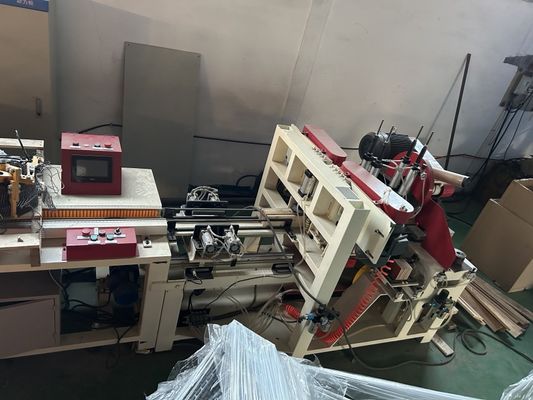Macchine per il taglio di chiodi di legno utilizzate per il taglio di blocchi di palette di legno