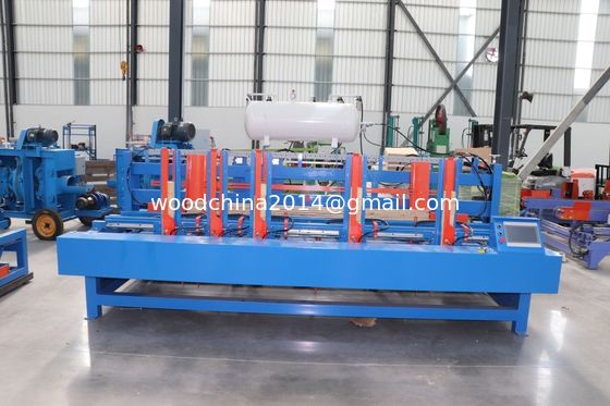 Macchina di chiusura automatica di blocchi di pallet in legno
