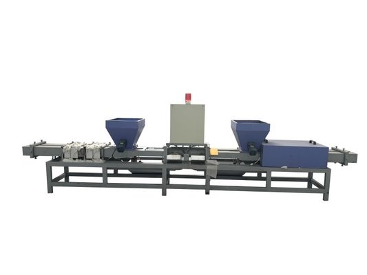 Nuova macchina automatica a due teste per la sega a fette di legno per blocchi di polvere per la produzione di pallet di legno