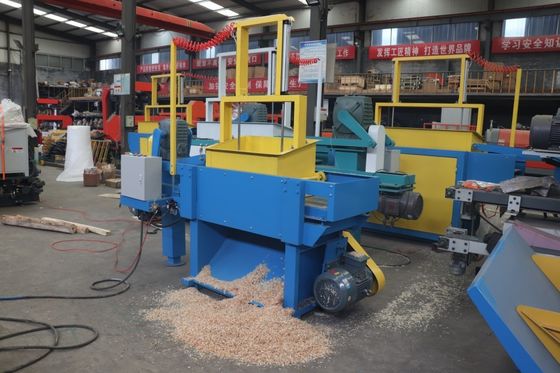 Fabbricazione a spirale di spalle di legno Pulverizzatore di legno Fabbricazione di polvere di legno
