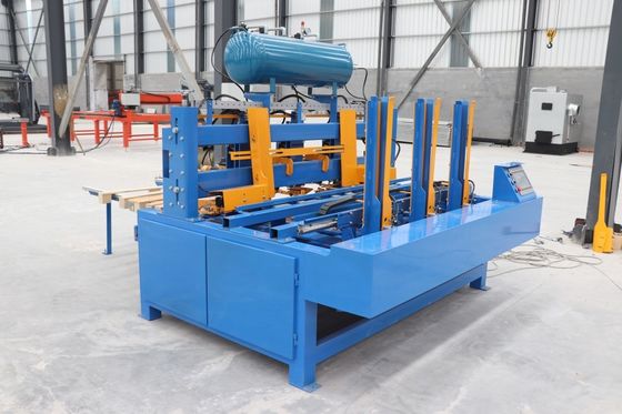 Assemblatrice automatica per chiodatura di pallet Euro con montaggio piedi